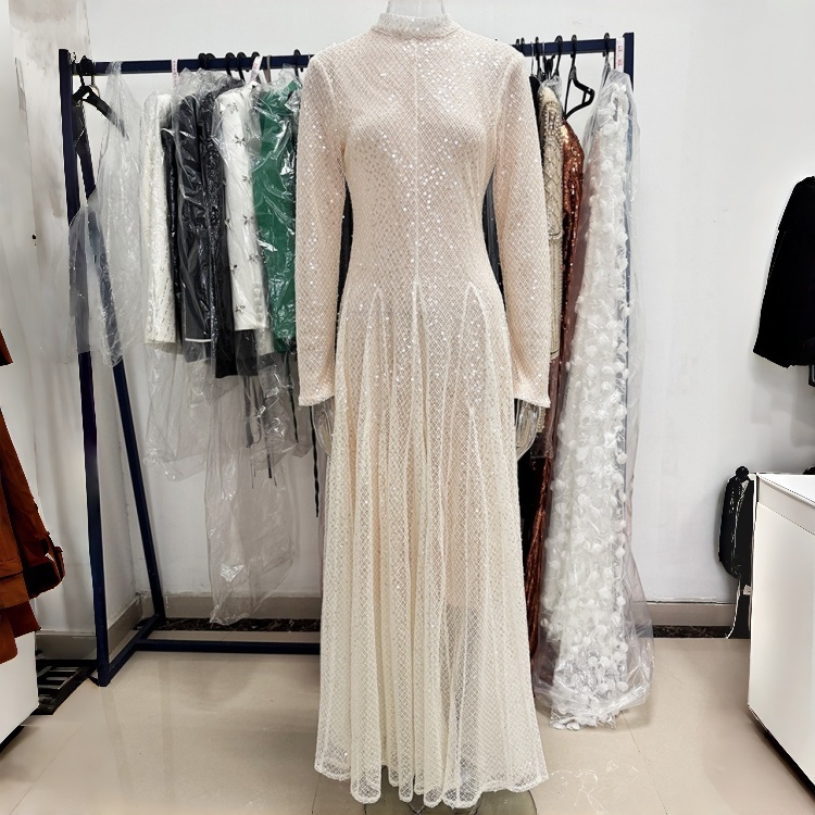 ชุดราตรีตาข่ายปักเลื่อมสุดหรูท - Wedding Supply Factory บทวิจารณ์และราคา